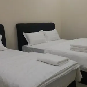 Glg Klia Transit House セパン